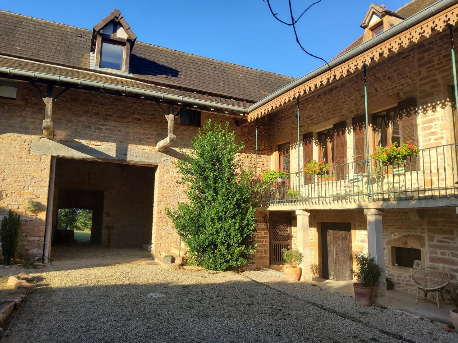 Bed and Breakfast La Parenthese A Etrigny Екстер'єр фото