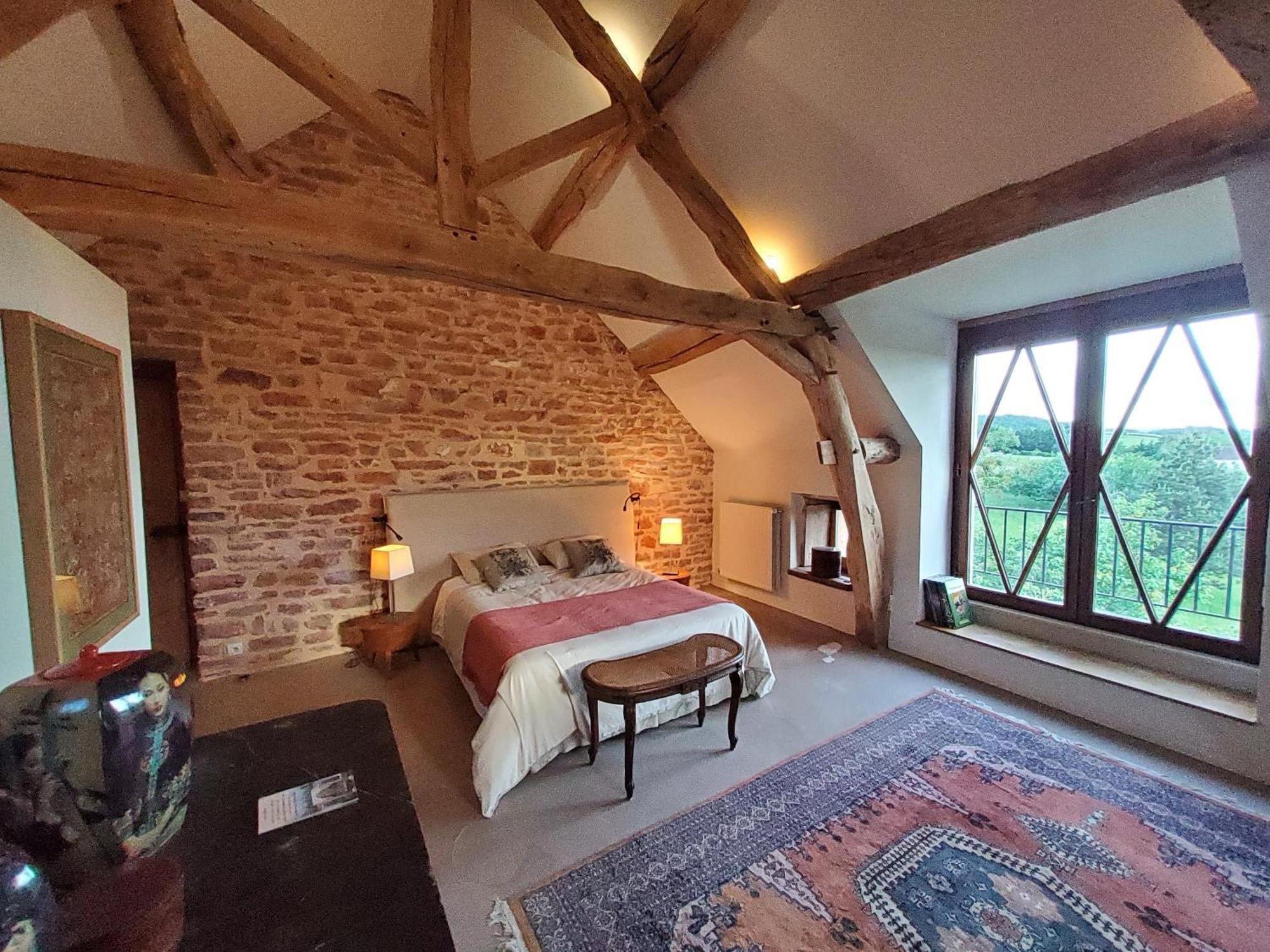 Bed and Breakfast La Parenthese A Etrigny Екстер'єр фото
